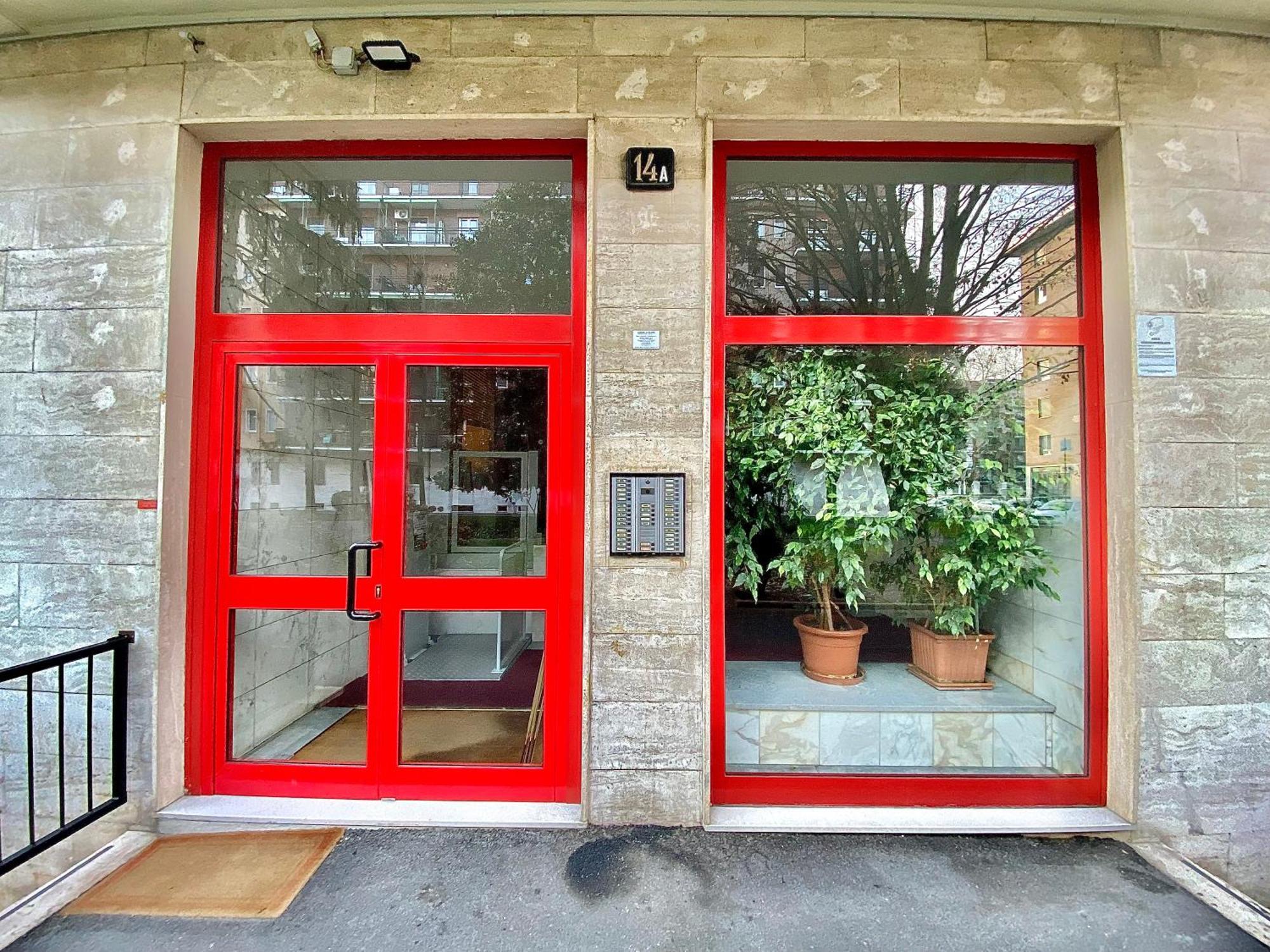 Apartamento Navigli Style, Tra Metropolitana Famagosta, Comfort E Modernita Milán Exterior foto