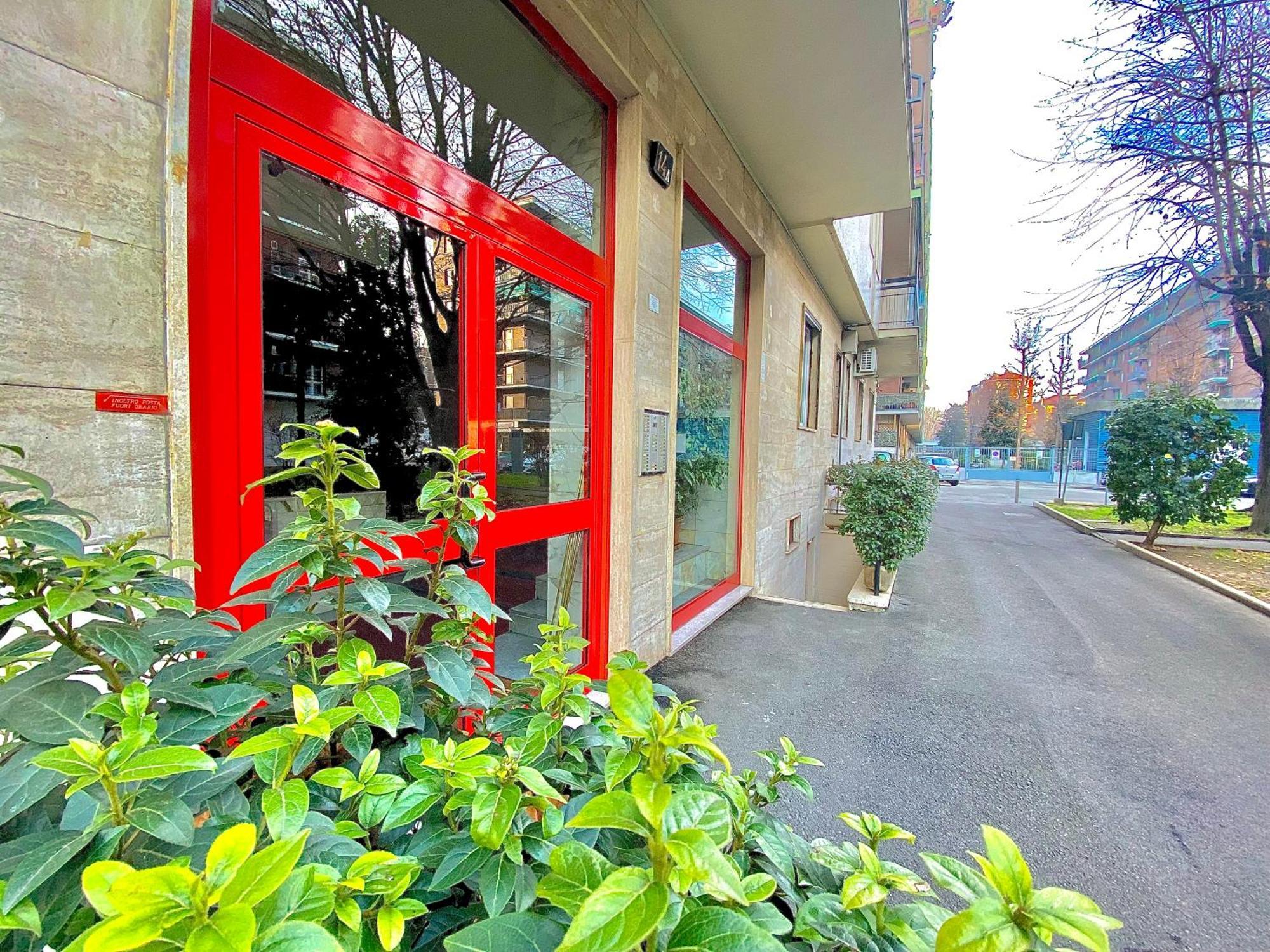 Apartamento Navigli Style, Tra Metropolitana Famagosta, Comfort E Modernita Milán Exterior foto